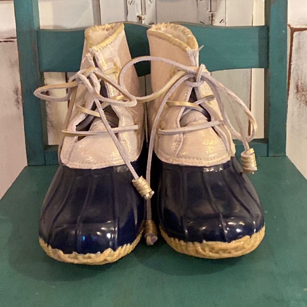 Jack Rogers Ladies Size 9 Navy Duck Ankle Boots, in great shape!